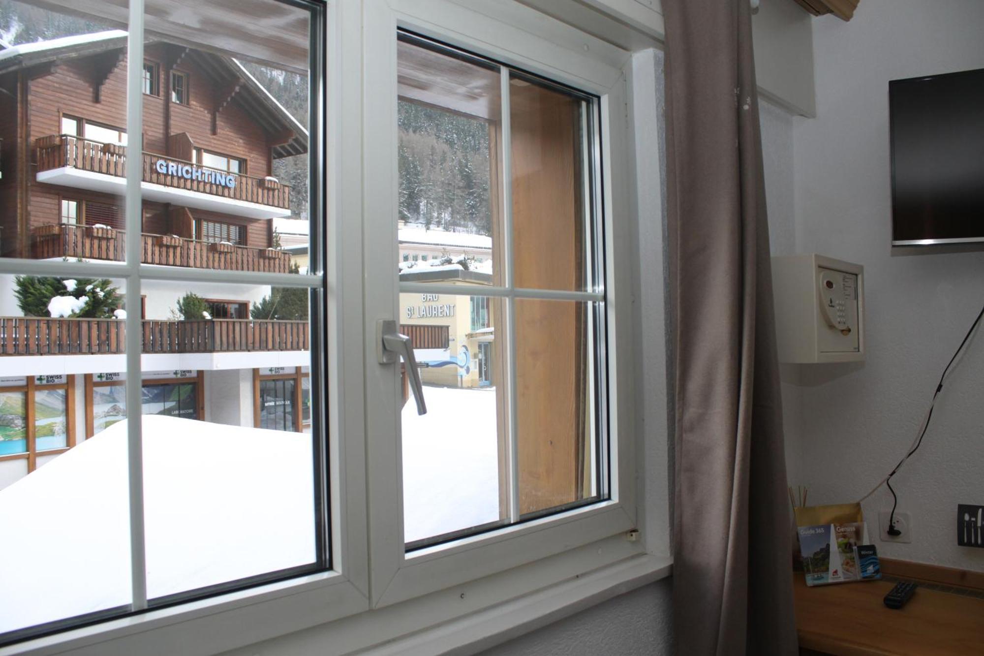 Grichting Hotel & Serviced Apartments Leukerbad Exterior foto
