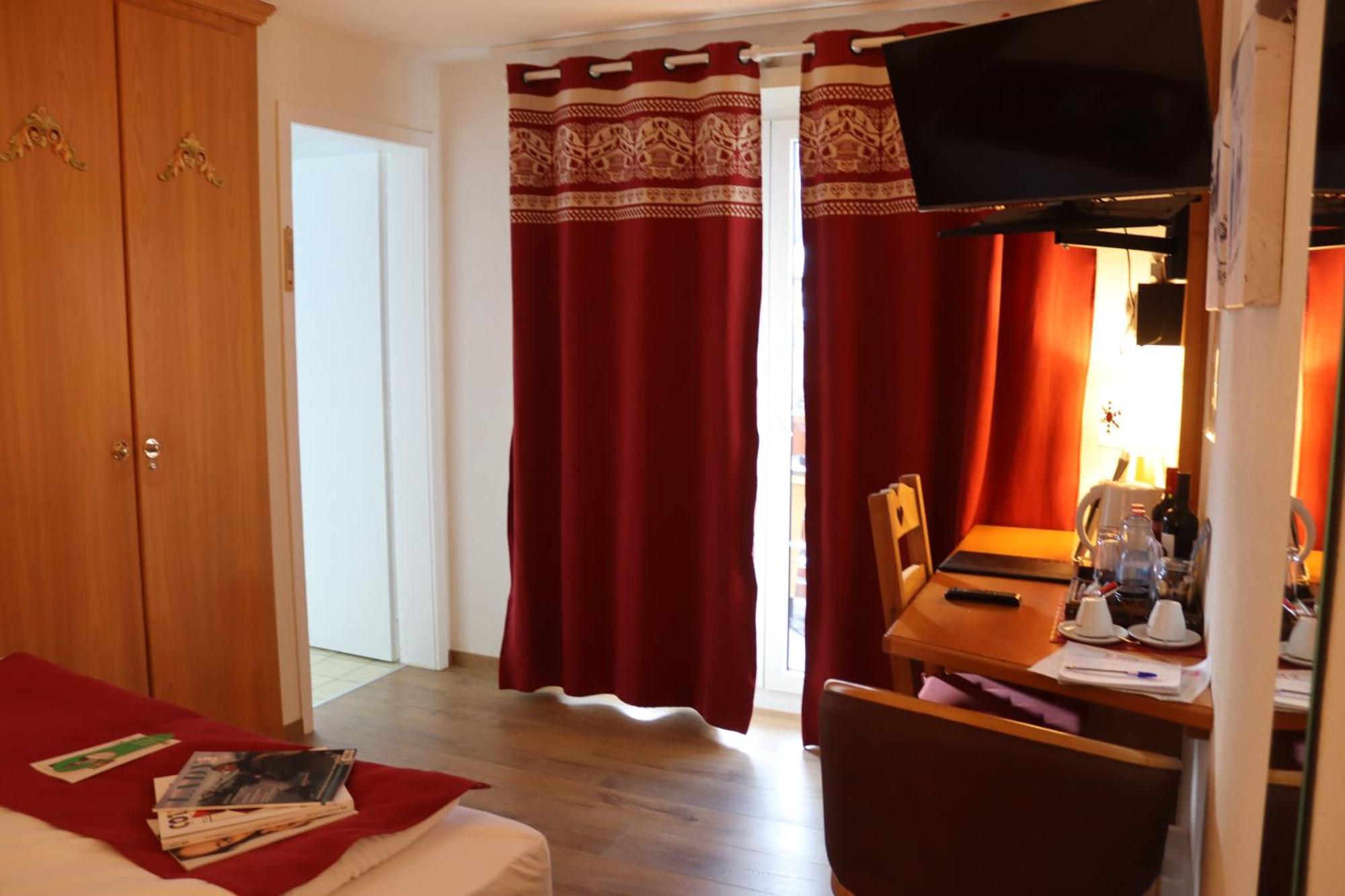 Grichting Hotel & Serviced Apartments Leukerbad Exterior foto